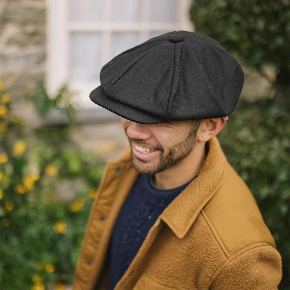 Big Apple Hat - Black