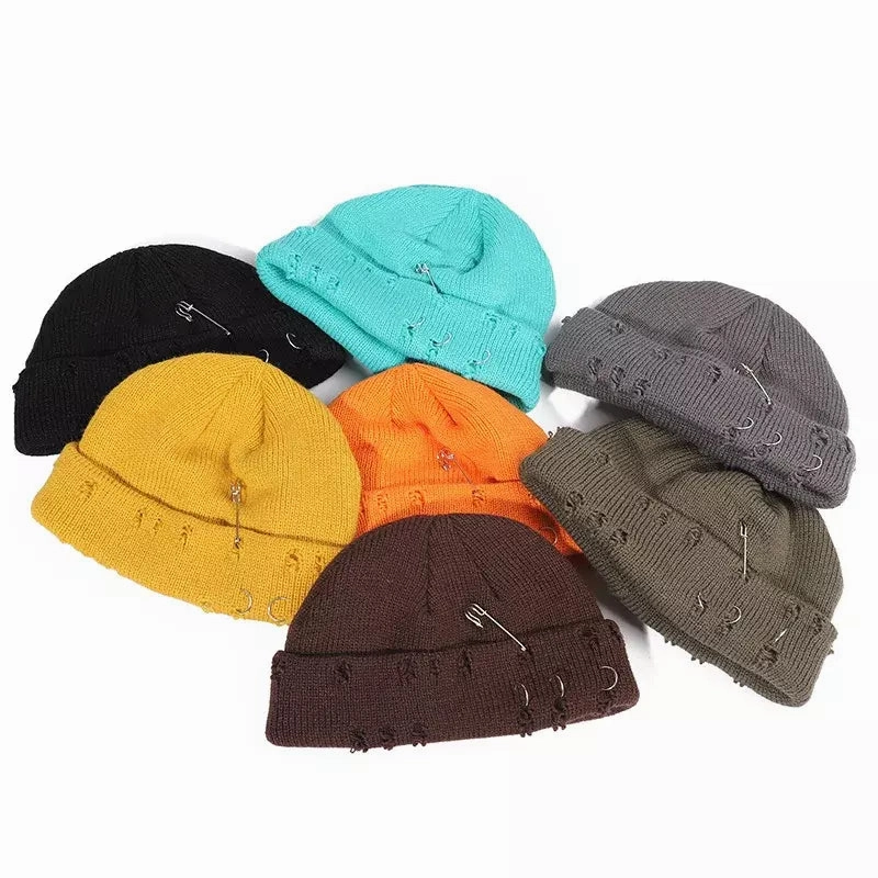 Downtown Metal Rings Short Docker Beanie