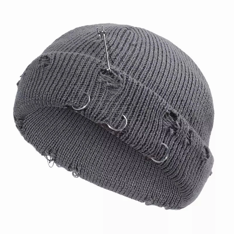 Downtown Metal Rings Short Docker Beanie