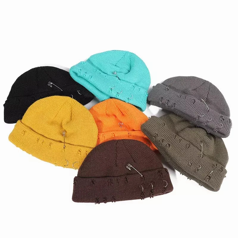 Downtown Metal Rings Short Docker Beanie