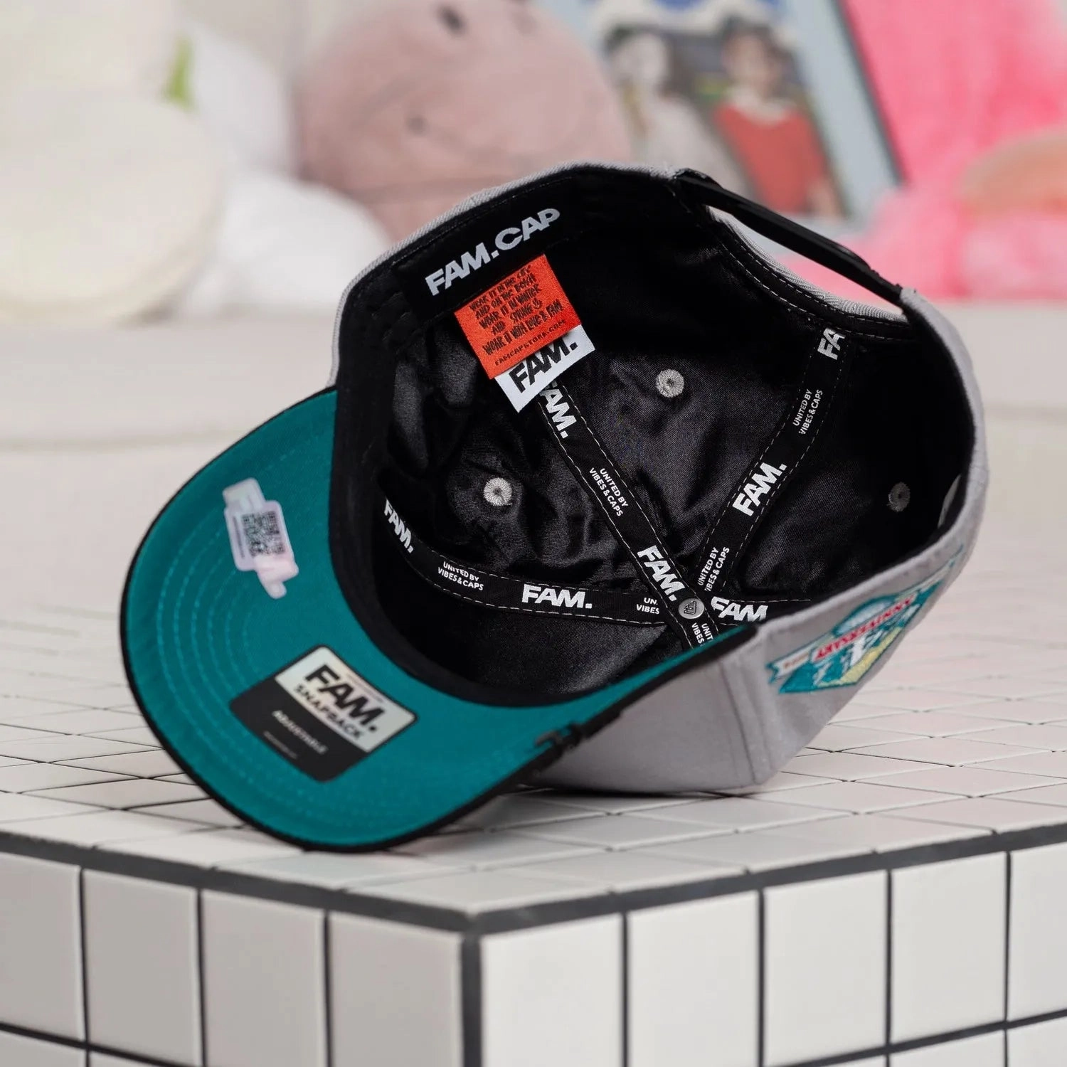 FAM.CAP SNAPBACK "C" CAP 4TH ANNIVERSARY TWO TONE / TEAL GREEN UV