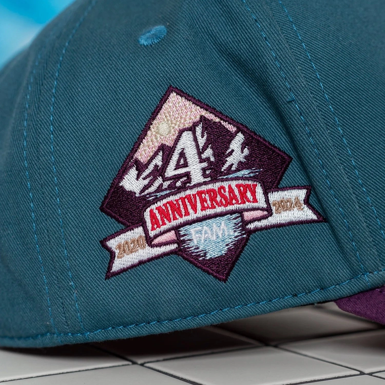 FAM.CAP SNAPBACK "F" CAP 4TH ANNIVERSARY TWO TONE / GREY UV