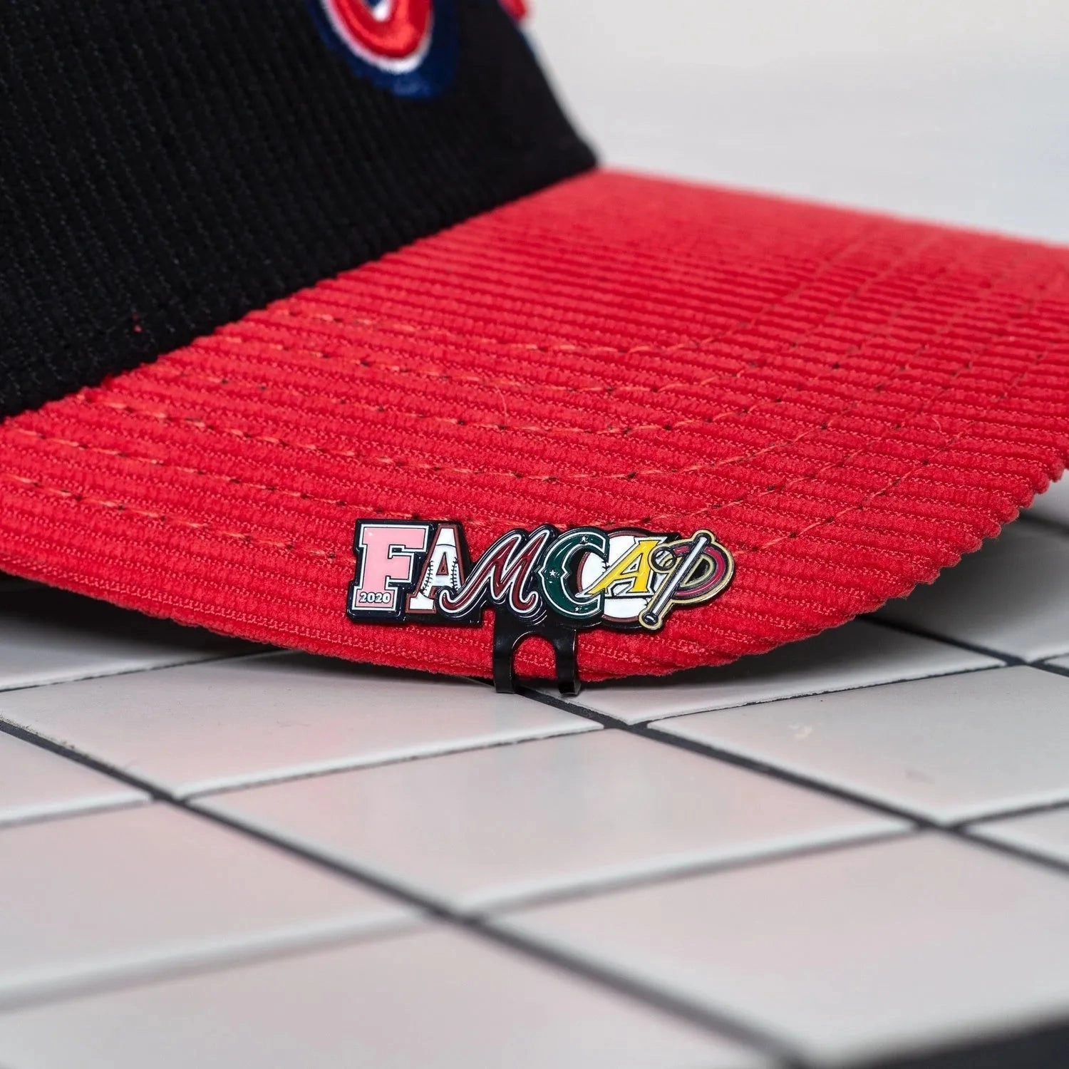 FAM.CAP SNAPBACK "M" CAP 4TH ANNIVERSARY TWO TONE / GREY UV