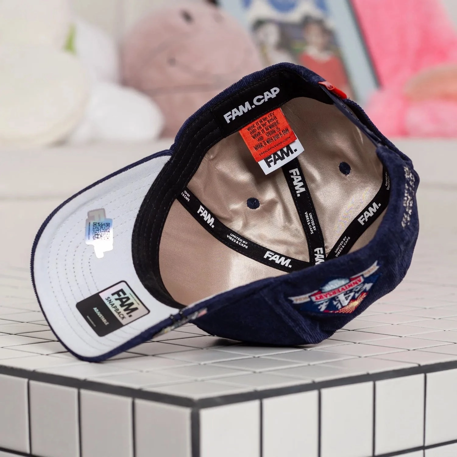 FAM.CAP SNAPBACK "P" CAP 4TH ANNIVERSARY NAVY CORDUROY / GREY UV