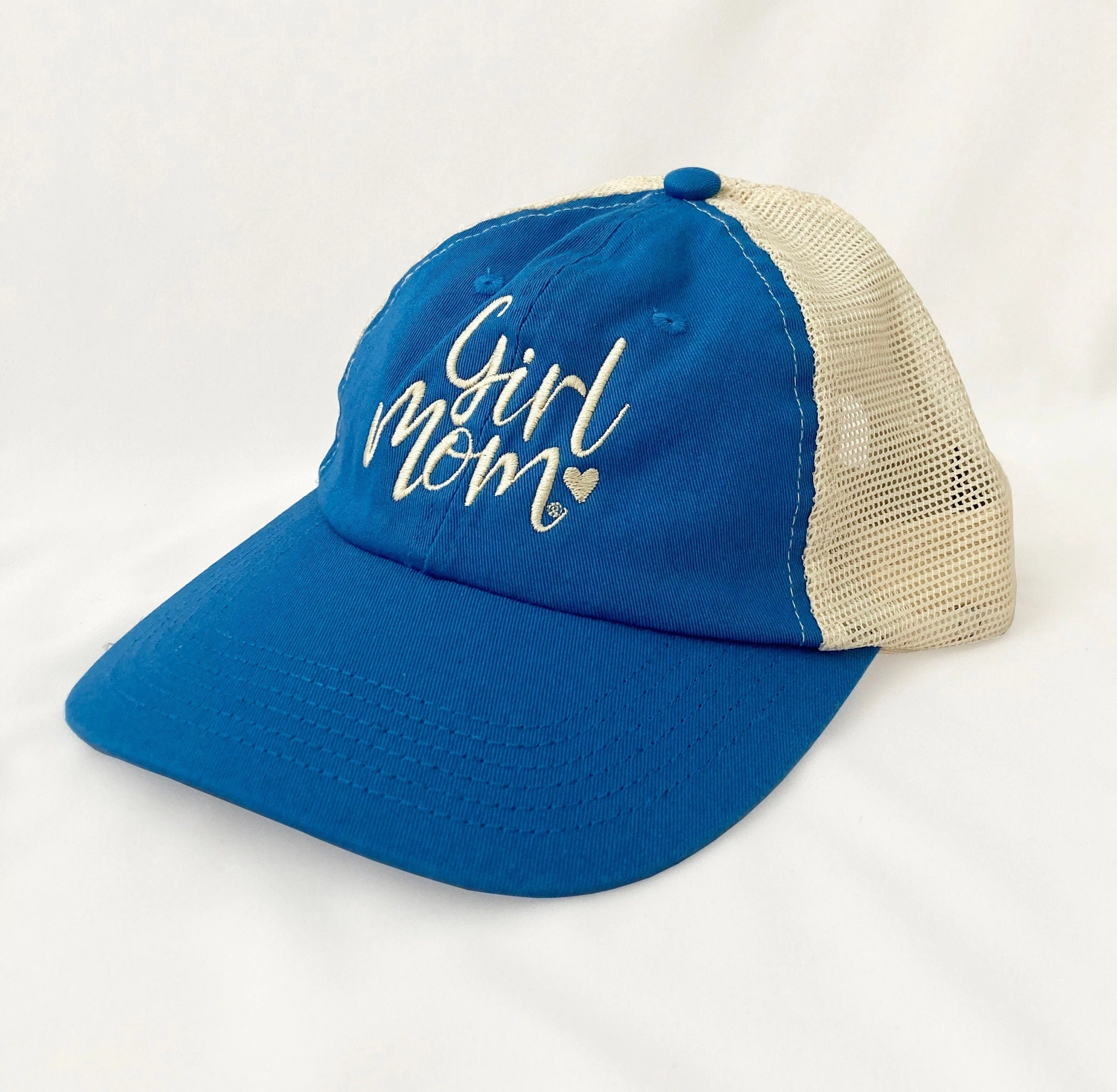 Girlmom? Heart Beach Wash Mesh Back Cap