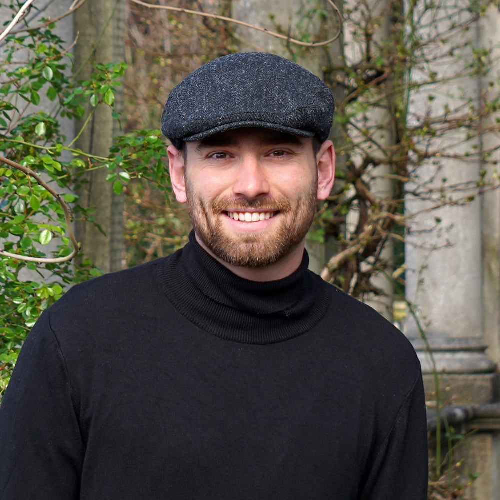 HARRIS TWEED Herringbone Dunvegan Flat Cap - Black-Charcoal