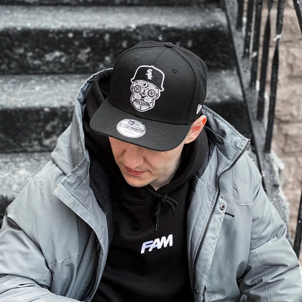 NEW ERA 9FIFTY MLB CHICAGO WHITE SOX SUGAR SKULL BLACK / GREY UV SNAPBACK CAP