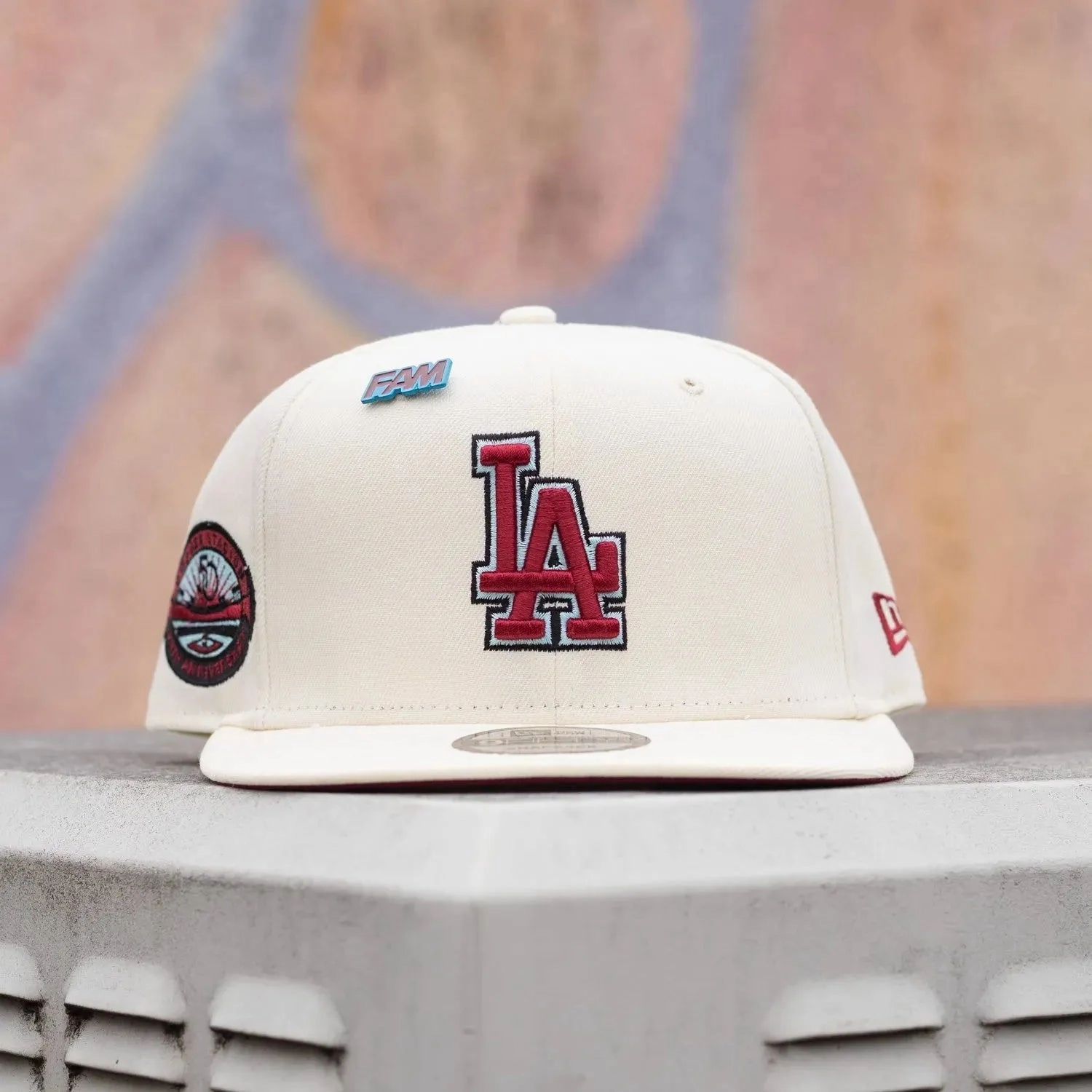 NEW ERA 9FIFTY MLB LOS ANGELES DODGERS 50TH ANNIVERSARY CHROME WHITE / CARDINAL UV SNAPBACK CAP