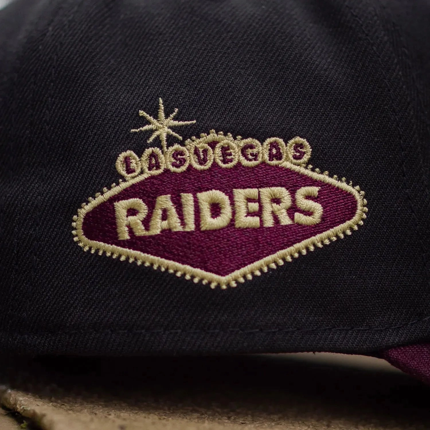 NEW ERA 9FORTY A-FRAME LAS VEGAS RAIDERS RAIDERS PATCH TWO TONE / GREY UV SNAPBACK
