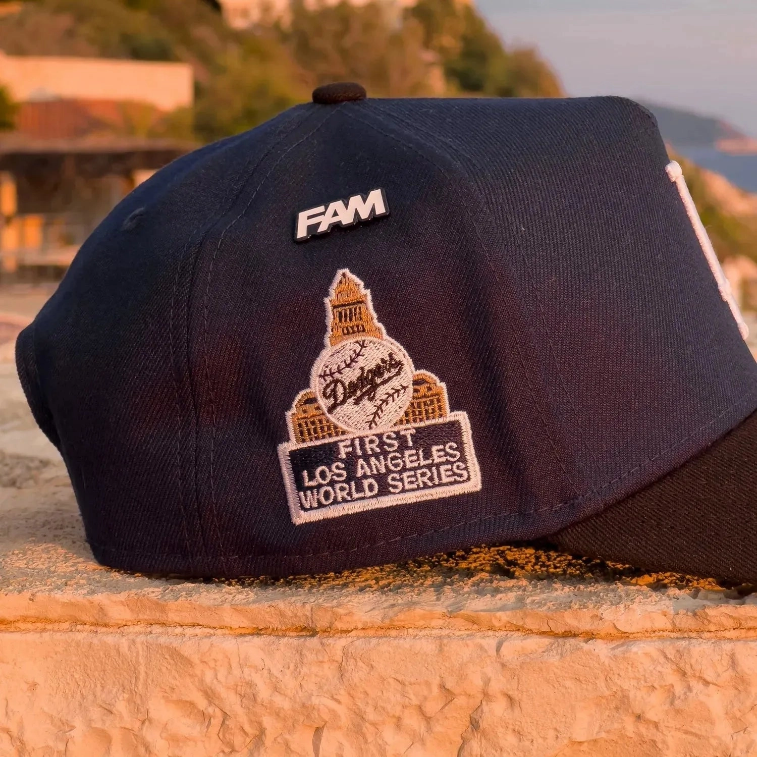 NEW ERA 9FORTY A-FRAME LOS ANGELES DODGERS FIRST LOS ANGELES WORLD SERIES TWO TONE / KHAKI UV SNAPBACK