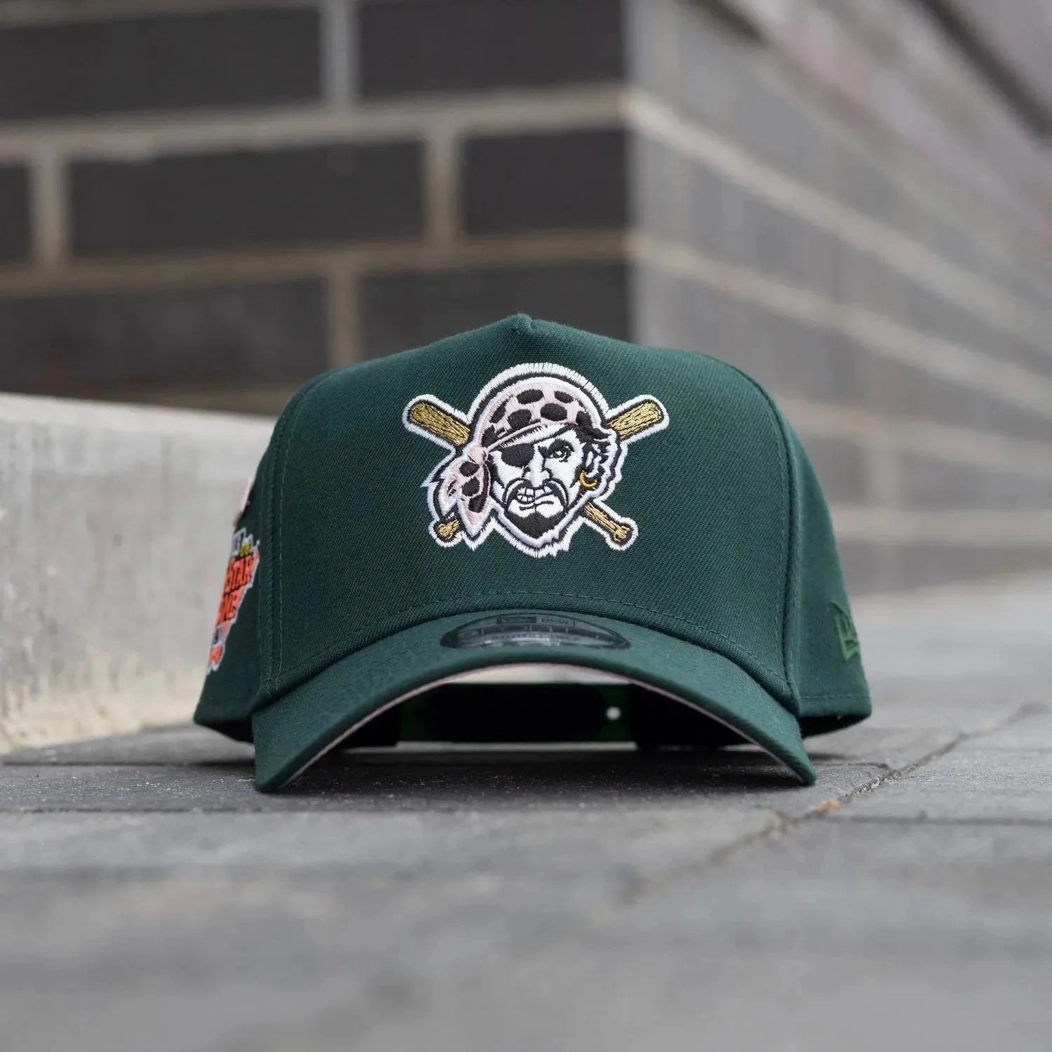 NEW ERA 9FORTY A-FRAME MLB PITTSBURGH PIRATES ALL STAR GAME 2006 DARK GREEN / PINK UV SNAPBACK CAP