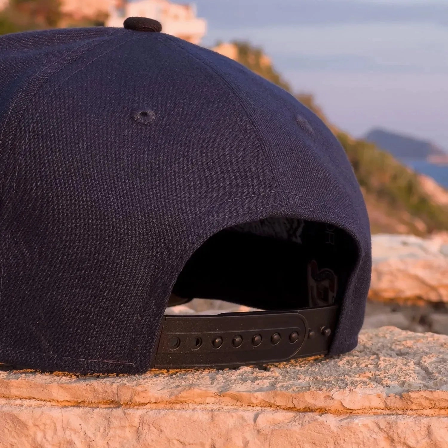 NEW ERA 9FORTY A-FRAME NEW YORK YANKEES WORLD SERIES 1999 TWO TONE / KHAKI UV SNAPBACK