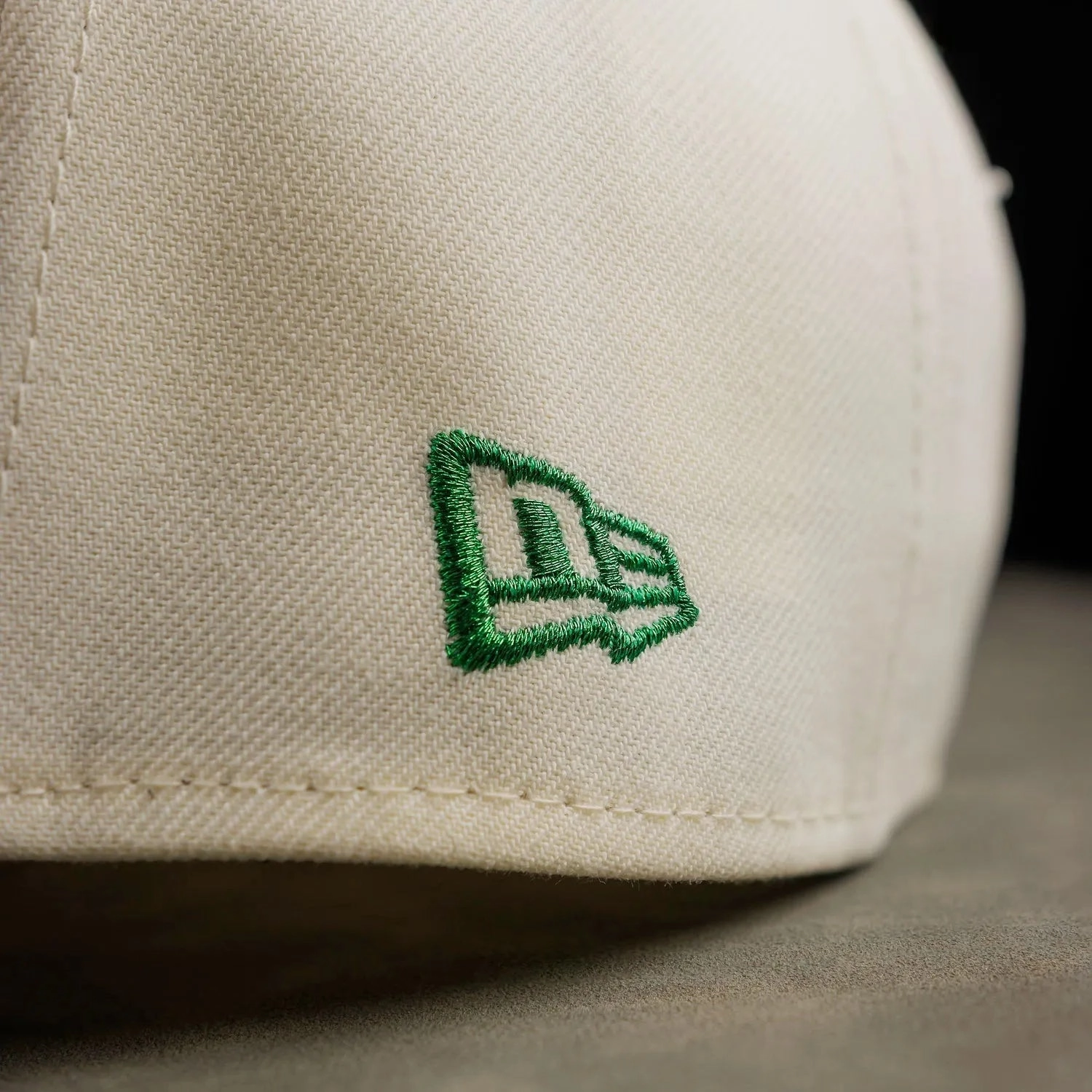 NEW ERA 9FORTY A-FRAME NFL NEW YORK JETS 50 SEASONS TWO TONE / KELLY GREEN UV CAP