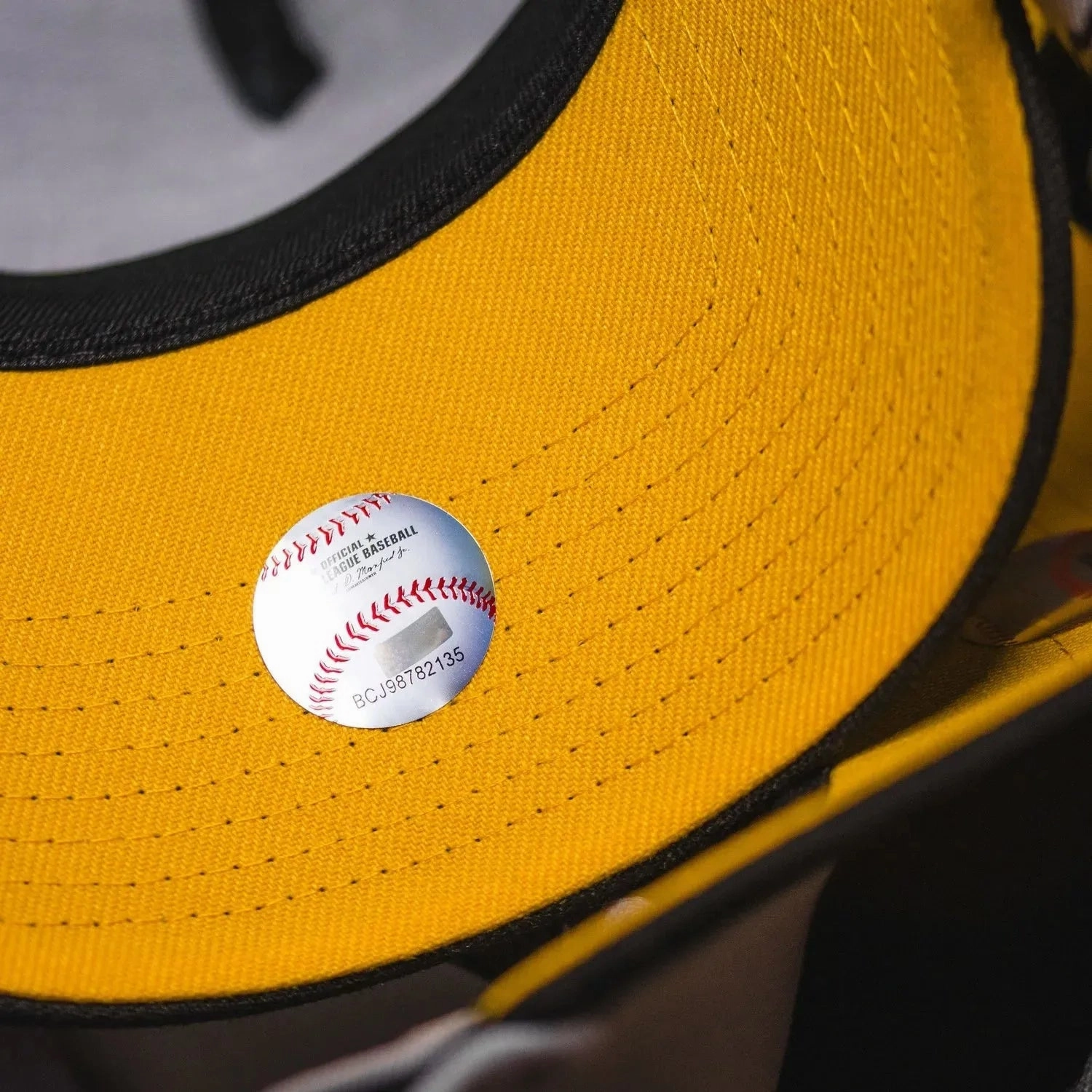 NEW ERA 9FORTY NEW YORK YANKEES WORLD SERIES 2009 TWO TONE / YELLOW UV