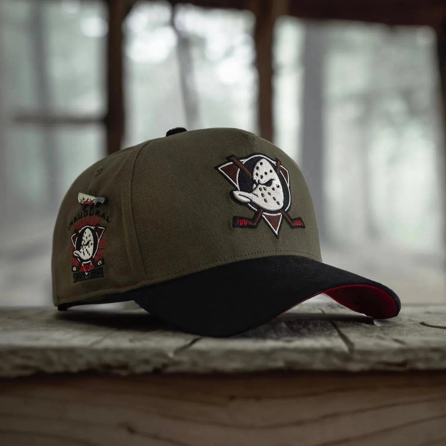NHL ANAHEIM DUCKS SURE SHOT SNAPBACK 47 MVP VINTAGE SANDALWOOD   MACHETE PIN