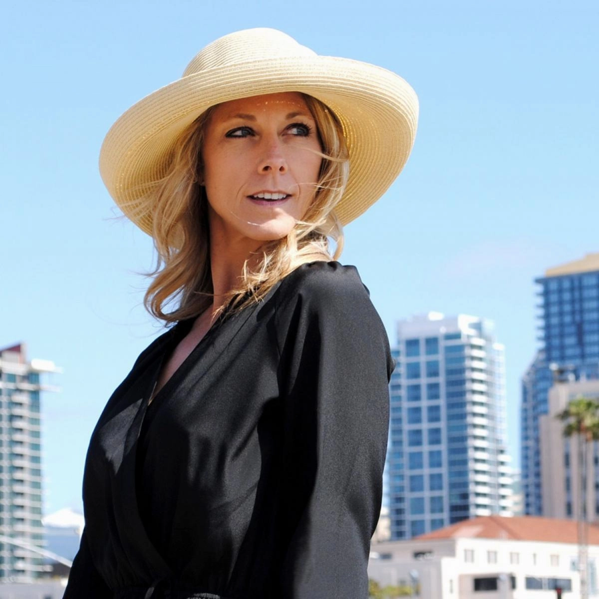Traveler Toyo Straw Breton Sun Hat
