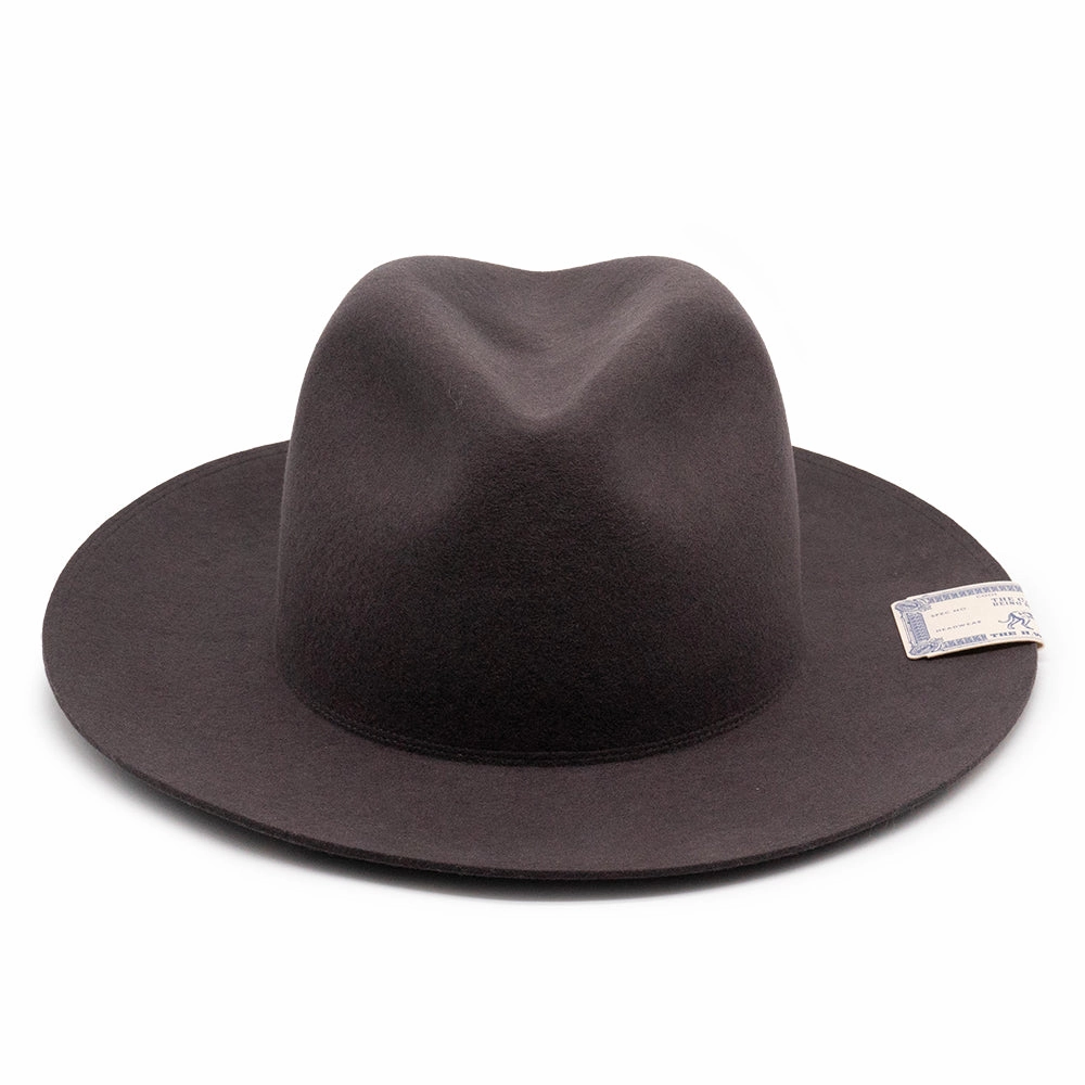 TRAVELERS HAT