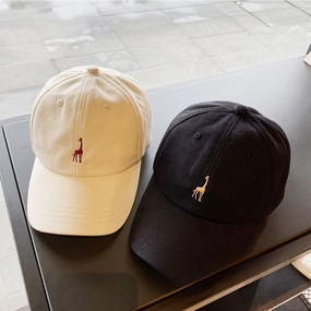 Wholesale American Retro Giraffe Embroidered Baseball Cap