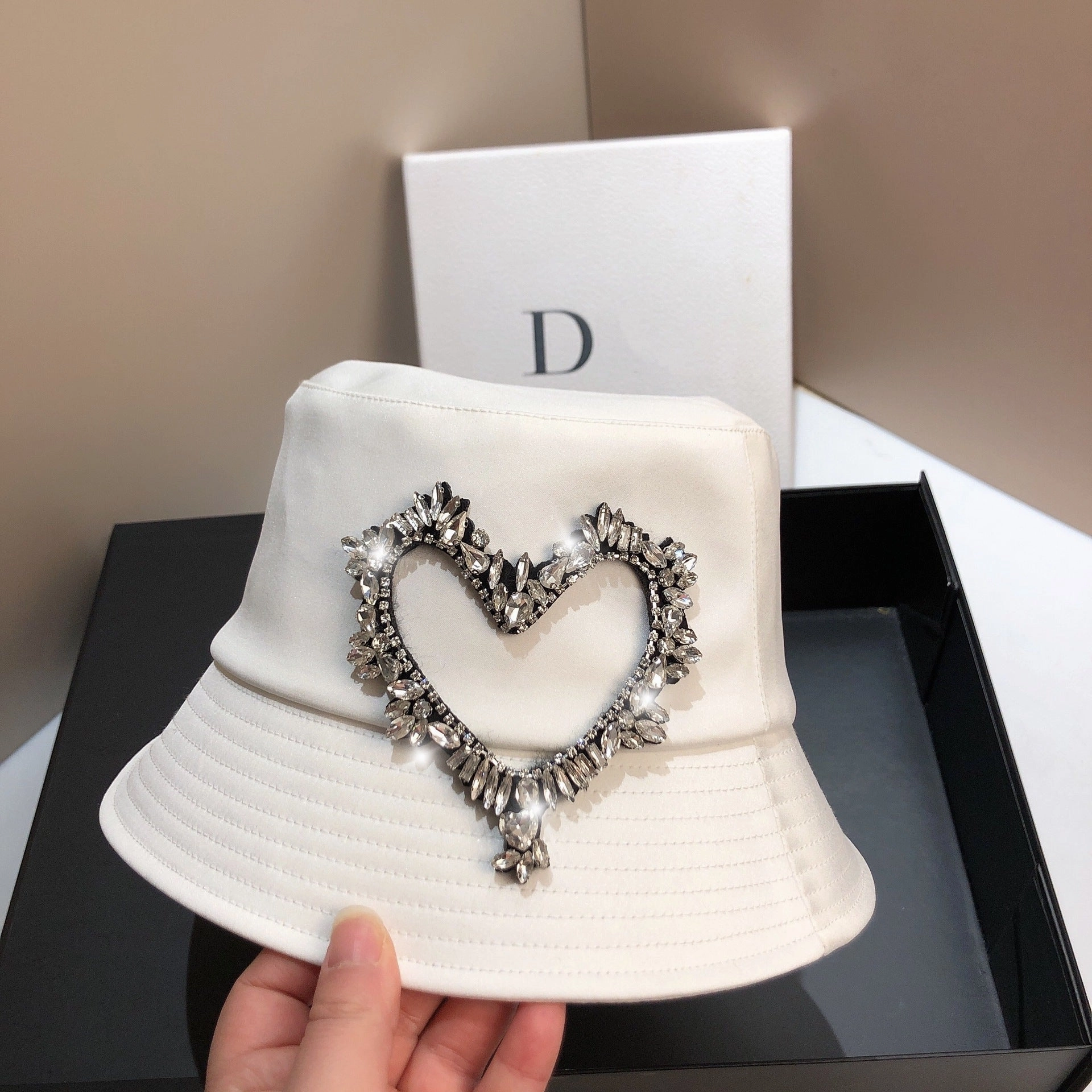Wholesale Black Love Fisherman Hat Basin Hat