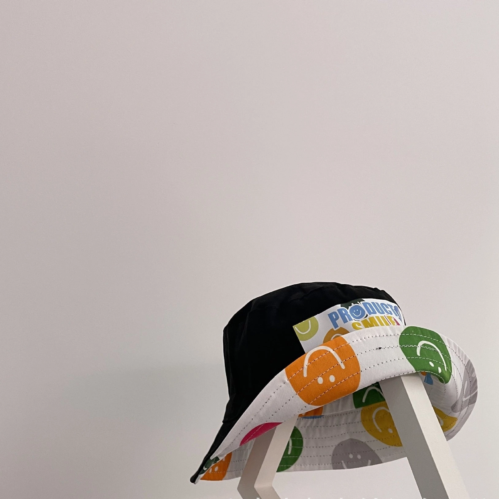 Wholesale Cotton Kids Reversible Bucket Hat with Colorful Smiley Face