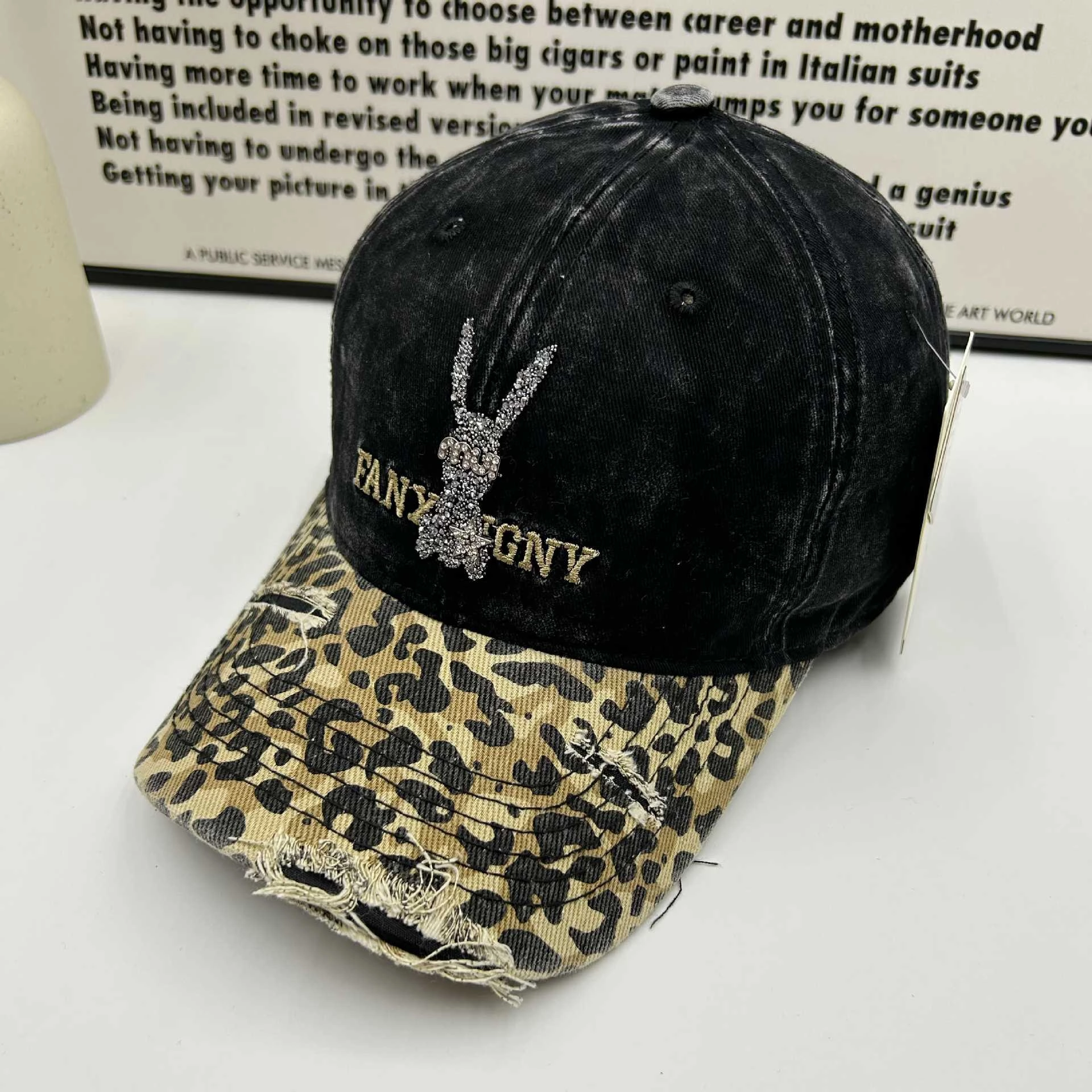 Wholesale Retro leopard print sweet cool rhinestone letters brushed old large head circumference face small duckbill cap