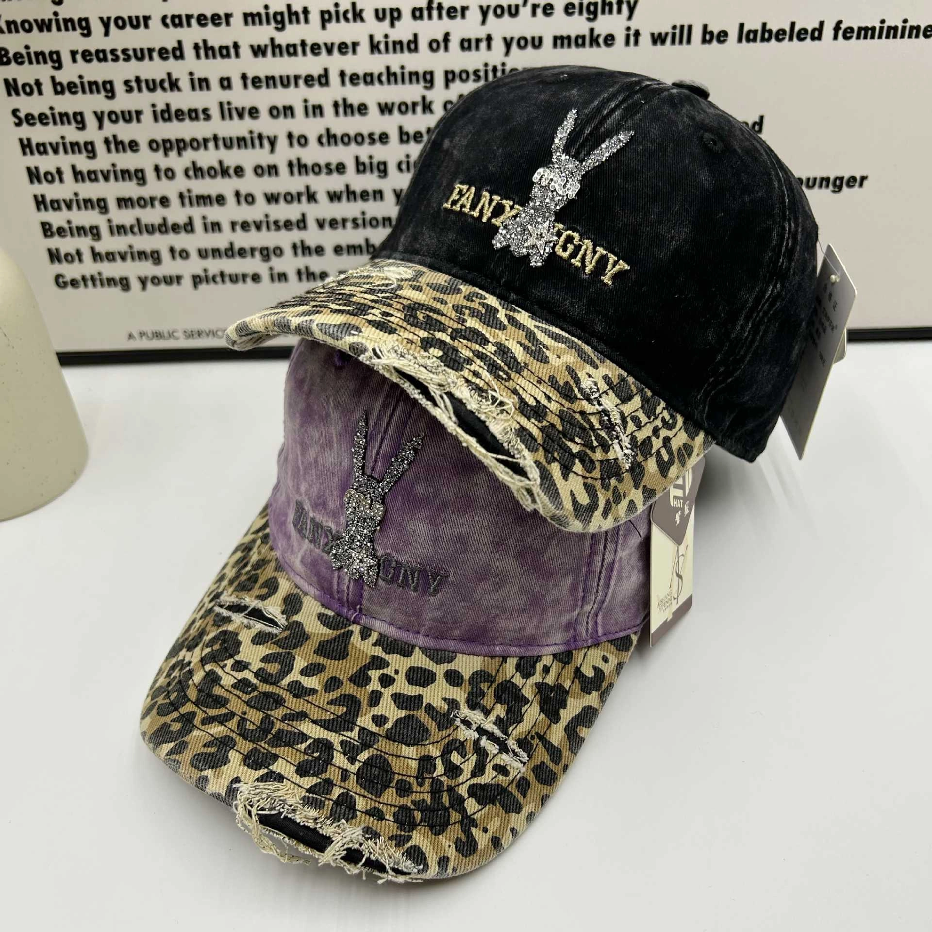 Wholesale Retro leopard print sweet cool rhinestone letters brushed old large head circumference face small duckbill cap