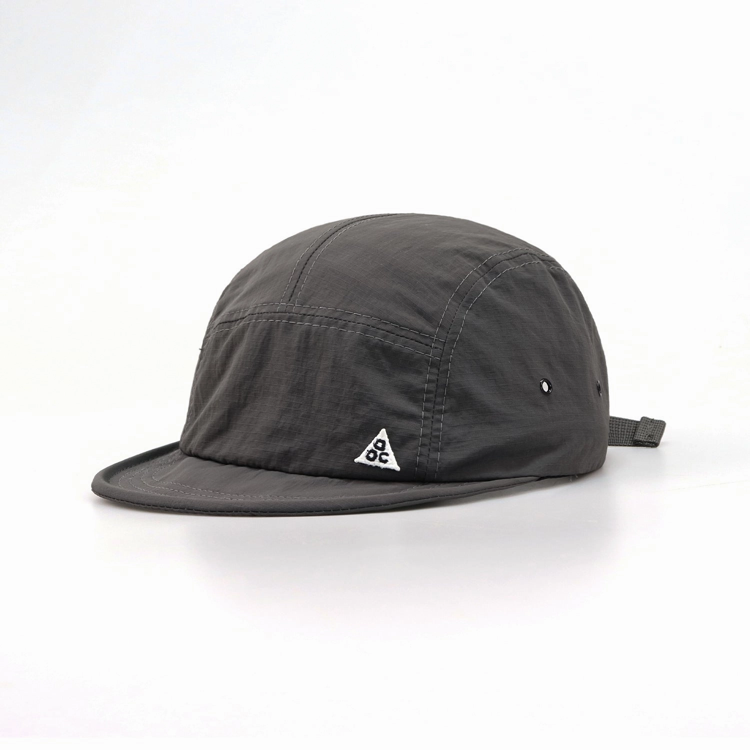 Wholesale short brim embroidered peaked cap soft brim five-piece hat