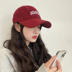 Wholesale Spring and Summer Vintage Embroidered Soft Top Letters Cotton Baseball Hat