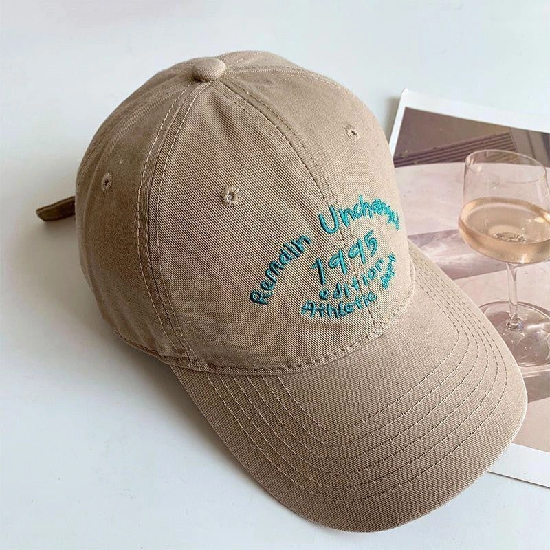 Wholesale Wide brim embroidered baseball cap for women